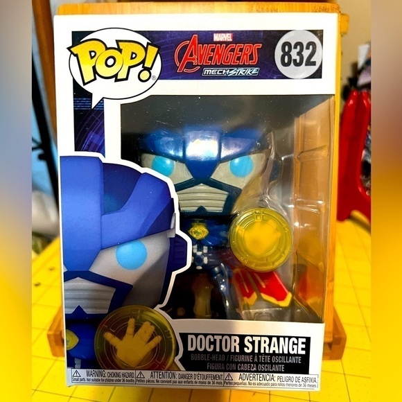 Funko Pop! Marvel Avengers Doctor Strange #832 - Picture 1 of 4